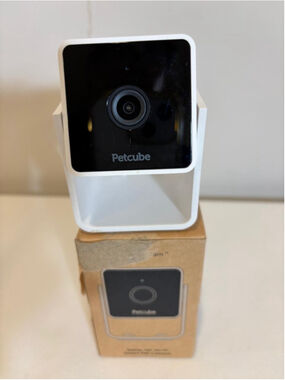Petcube Cam CC10US 1080p HD WiFi Pet Camera Night Vision 2-Way Audio #C133